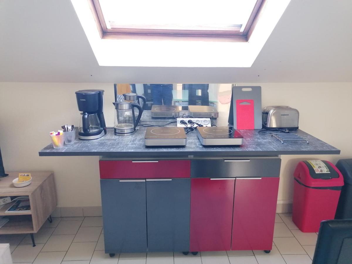 Appartement T2 avec parking privé à Doué la fontaine Extérieur photo