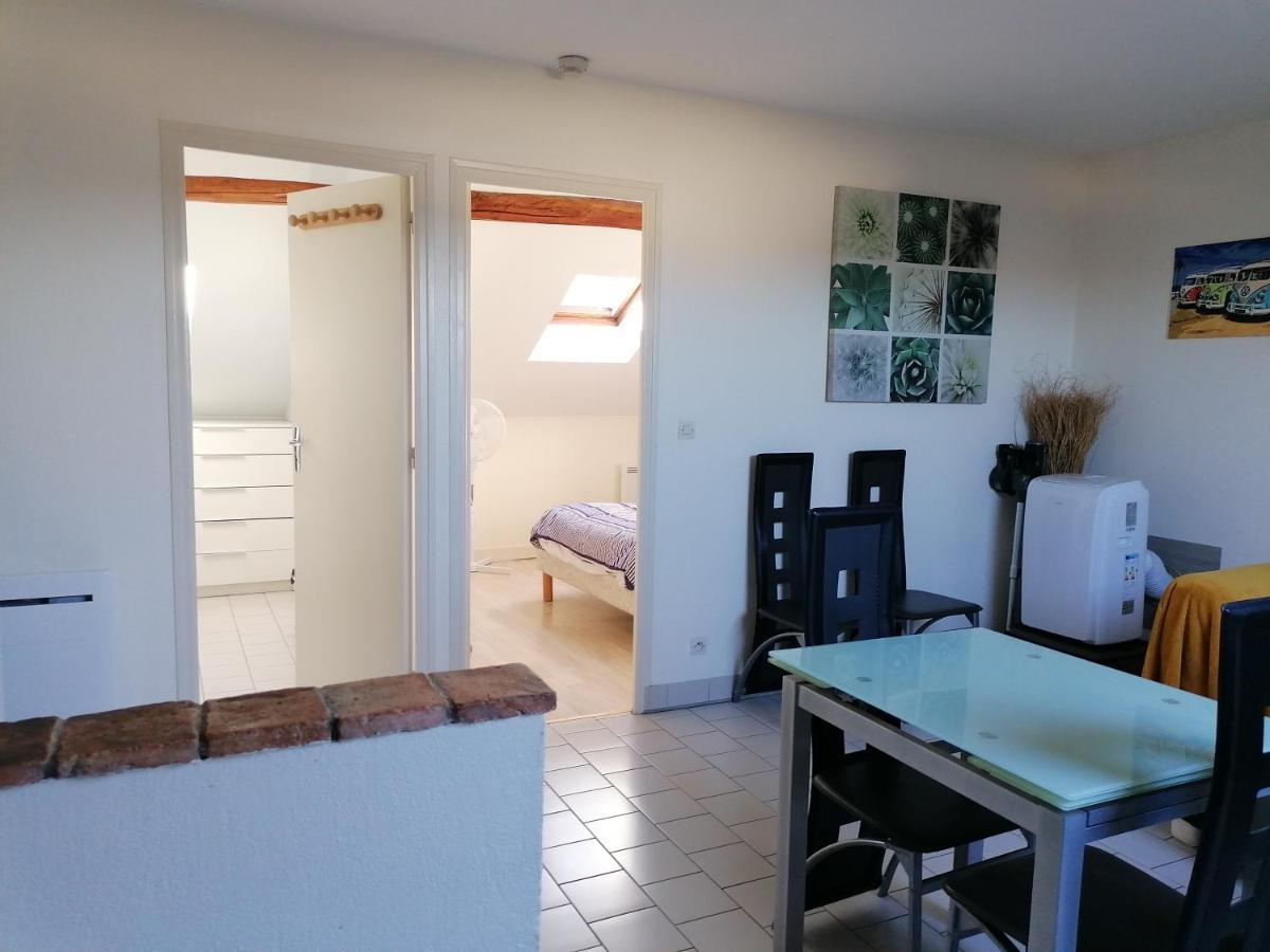 Appartement T2 avec parking privé à Doué la fontaine Extérieur photo