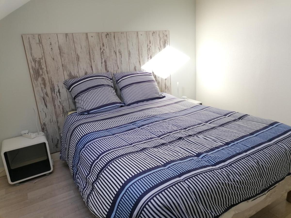 Appartement T2 avec parking privé à Doué la fontaine Extérieur photo
